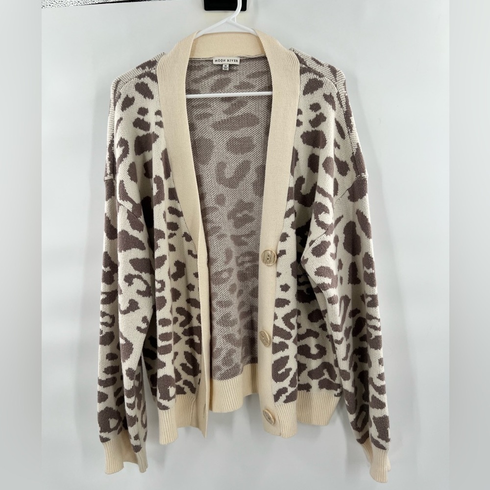 Anthropologie Moon River Womens Cardigan Sweater Beige Brown Leopard Print M